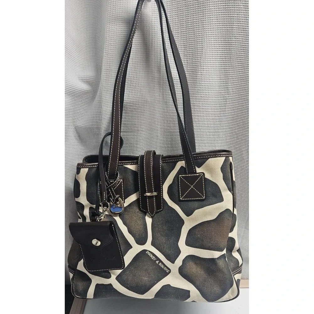 Vintage Dooney & Bourke African Safari giraffe print canvas leatehr toe bag